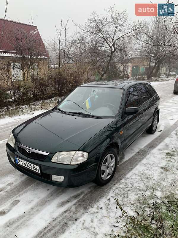 Mazda 323 1998