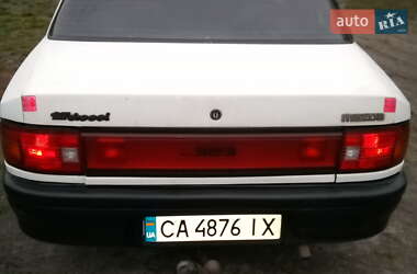 Седан Mazda 323 1993 в Черкассах