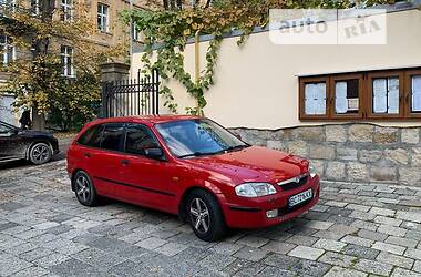 Хетчбек Mazda 323 1999 в Кропивницькому