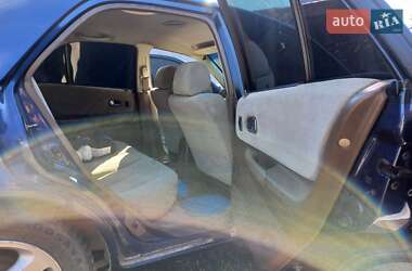 Седан Mazda 323 2000 в Николаеве