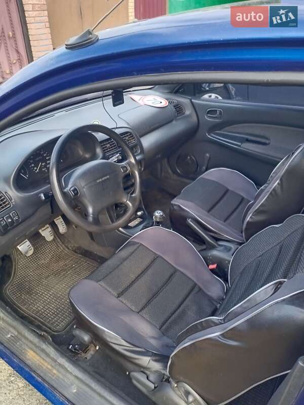 Хэтчбек Mazda 323 1996 в Киеве