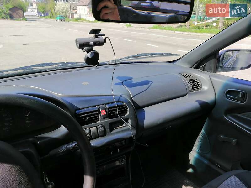 Хетчбек Mazda 323 1995 в Білій Церкві фото 5 Хетчбек Mazda 323 1995 в Білій Церкві