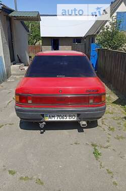 Седан Mazda 323 1990 в Радомишлі