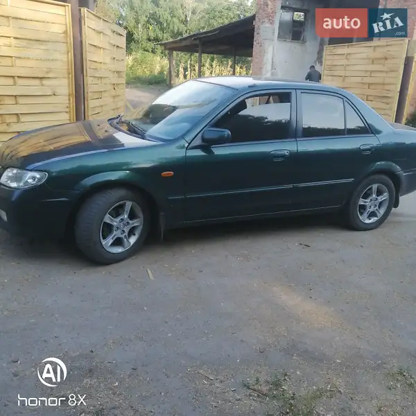 Mazda 323 2003