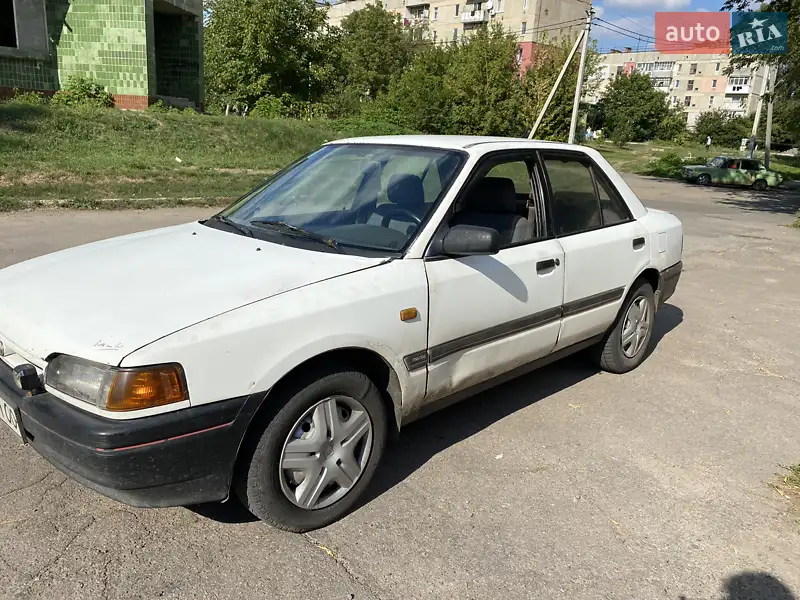 Mazda 323 1992