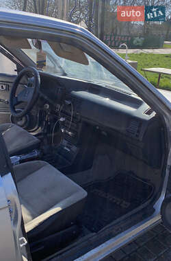 Седан Mazda 323 1987 в Краматорске