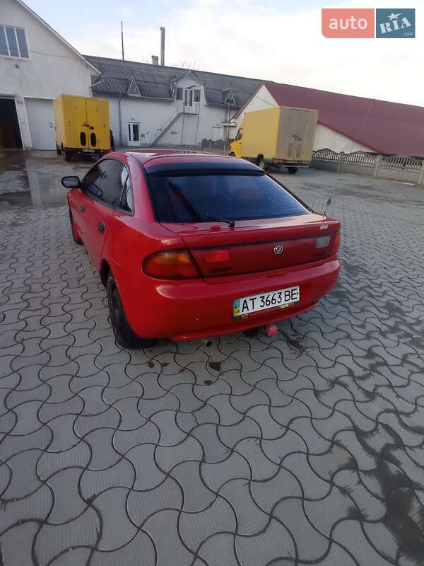 Хэтчбек Mazda 323 1997 в Городенке