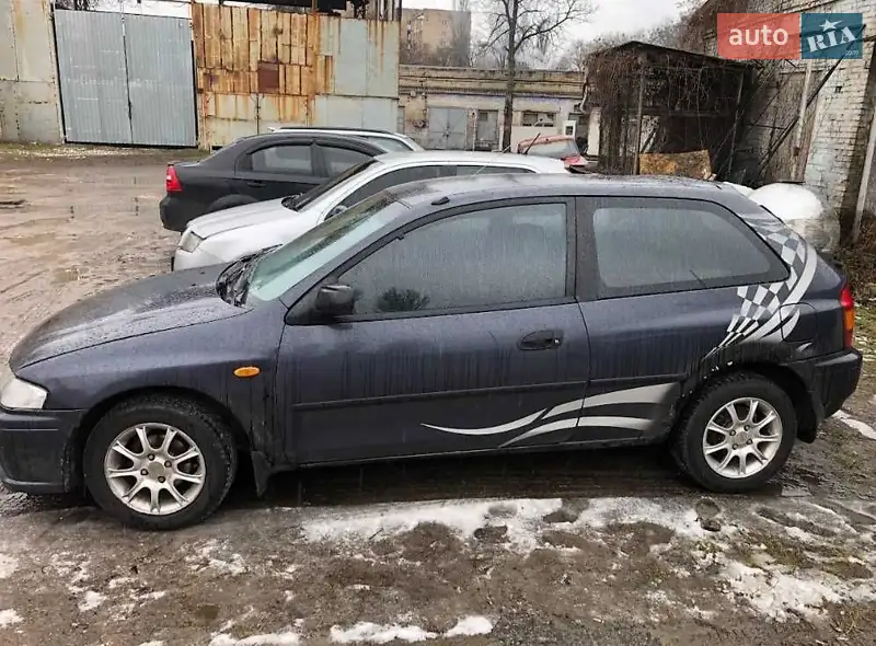 Mazda 323 1998