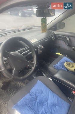 Седан Mazda 323 1992 в Днепре