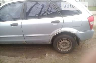 Хэтчбек Mazda 323 2001 в Прилуках