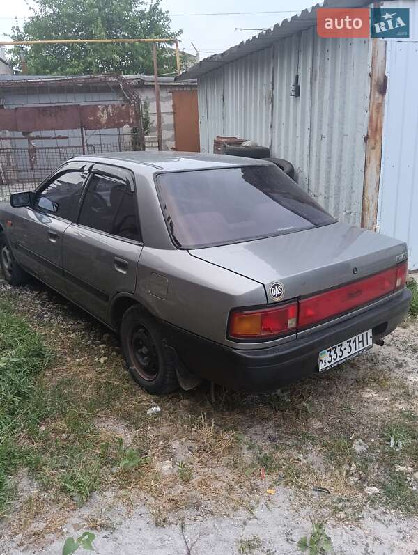 Хэтчбек Mazda 323 1991 в Николаеве