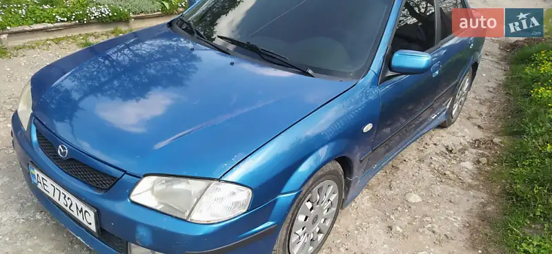 Mazda 323 1999