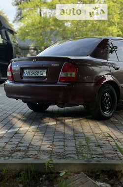 Седан Mazda 323 1998 в Києві