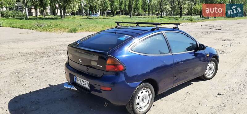 Хэтчбек Mazda 323 1995 в Одессе
