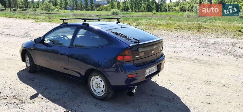 Хэтчбек Mazda 323 1995 в Одессе