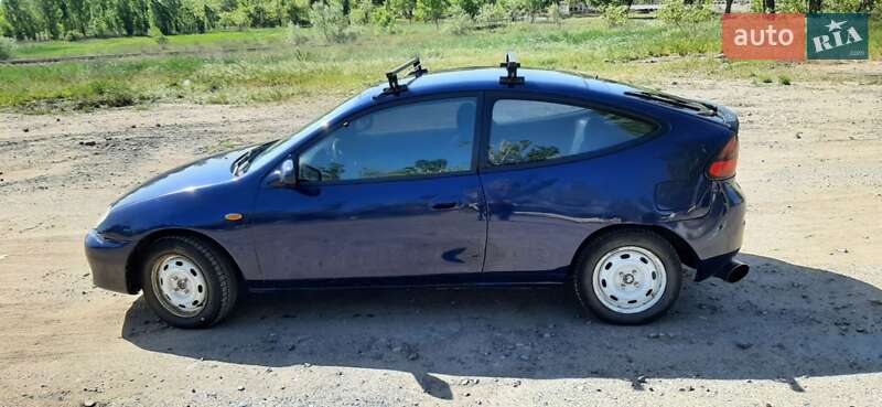 Хэтчбек Mazda 323 1995 в Одессе