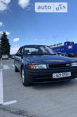 Седан Mazda 323 1990 в Вінниці