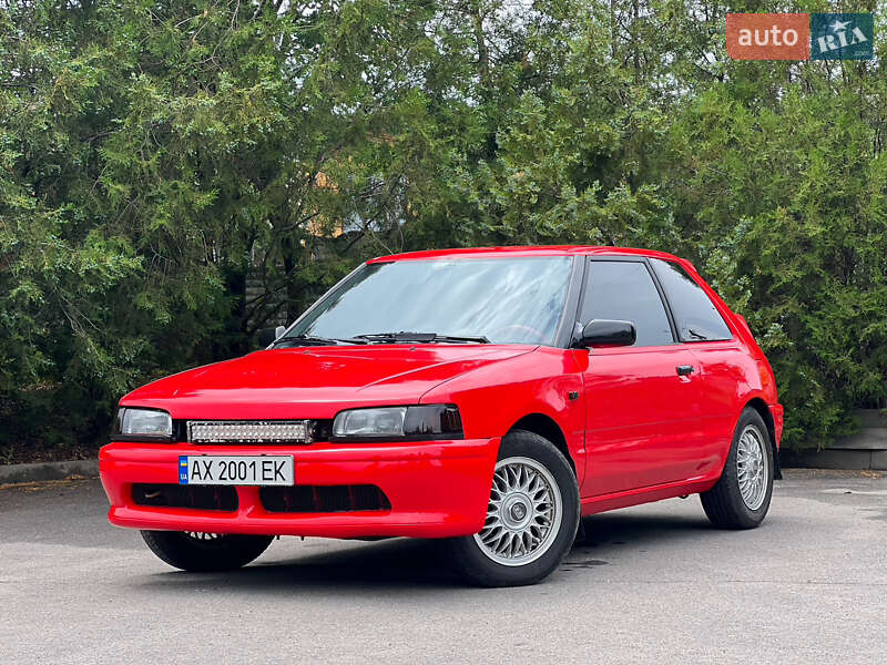 Хэтчбек Mazda 323 1993 в Харькове