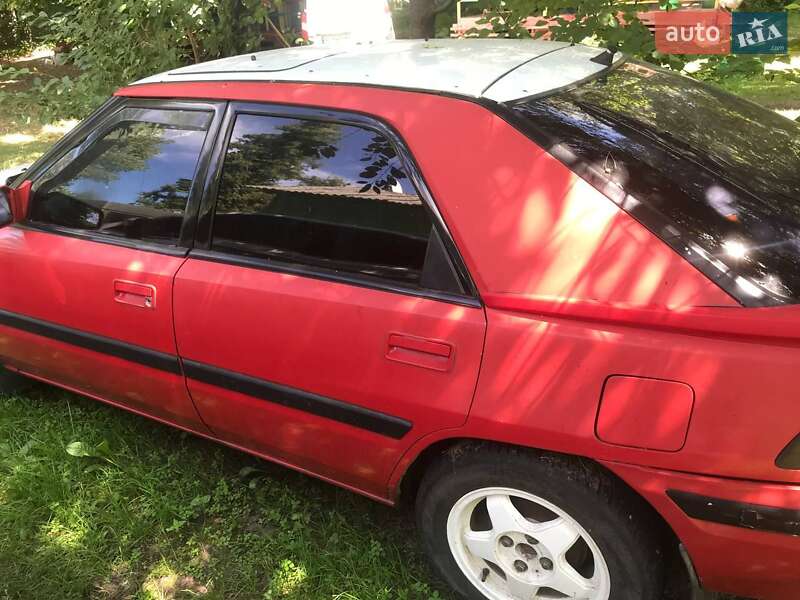 Хэтчбек Mazda 323 1993 в Чернигове