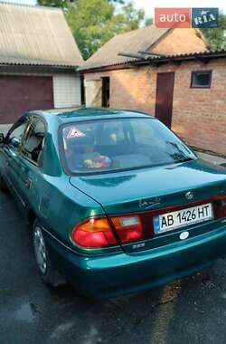 Седан Mazda 323 1996 в Калиновке