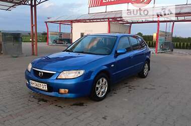 Хетчбек Mazda 323 2002 в Буштино