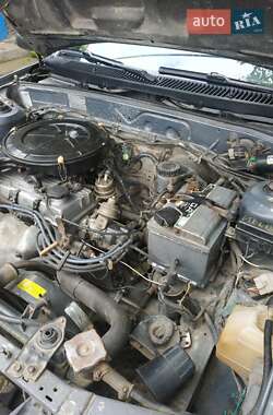 Хэтчбек Mazda 323 1988 в Каменец-Подольском