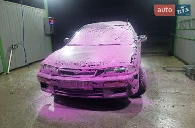 Седан Mazda 323 1995 в 