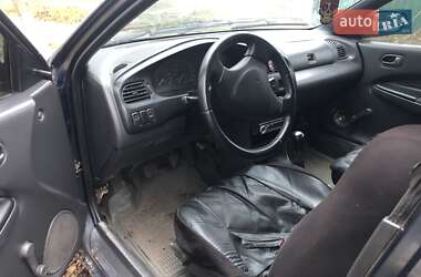 Седан Mazda 323 1996 в Глухове