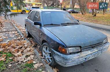 Седан Mazda 323 1992 в Івано-Франківську