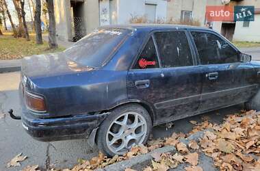 Седан Mazda 323 1992 в Івано-Франківську