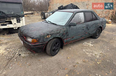 Седан Mazda 323 1994 в Немирове