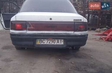 Седан Mazda 323 1994 в Львові