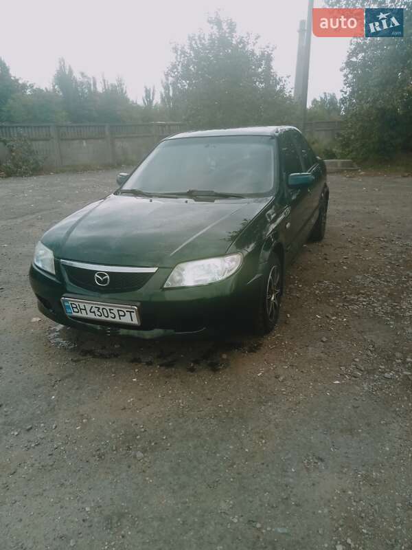 Седан Mazda 323 2002 в Білгороді-Дністровському