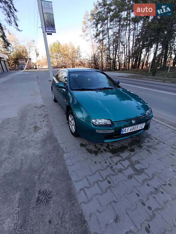 Хэтчбек Mazda 323 1996 в Киеве