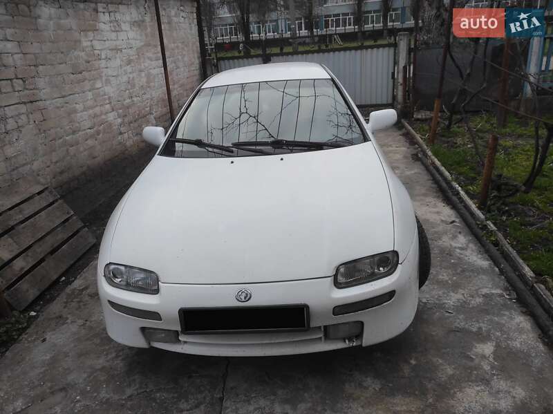 Хэтчбек Mazda 323 1995 в Кривом Роге