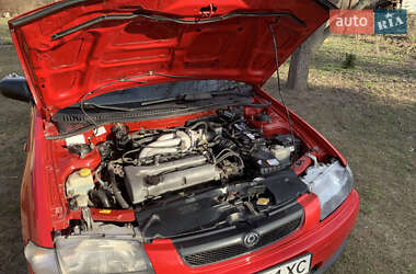Седан Mazda 323 1997 в 