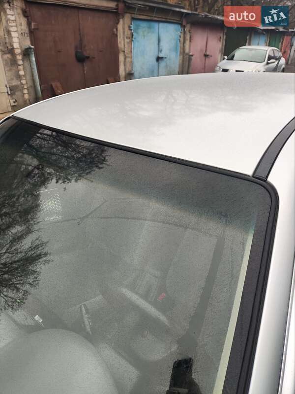 Хэтчбек Mazda 323 1998 в Светловодске