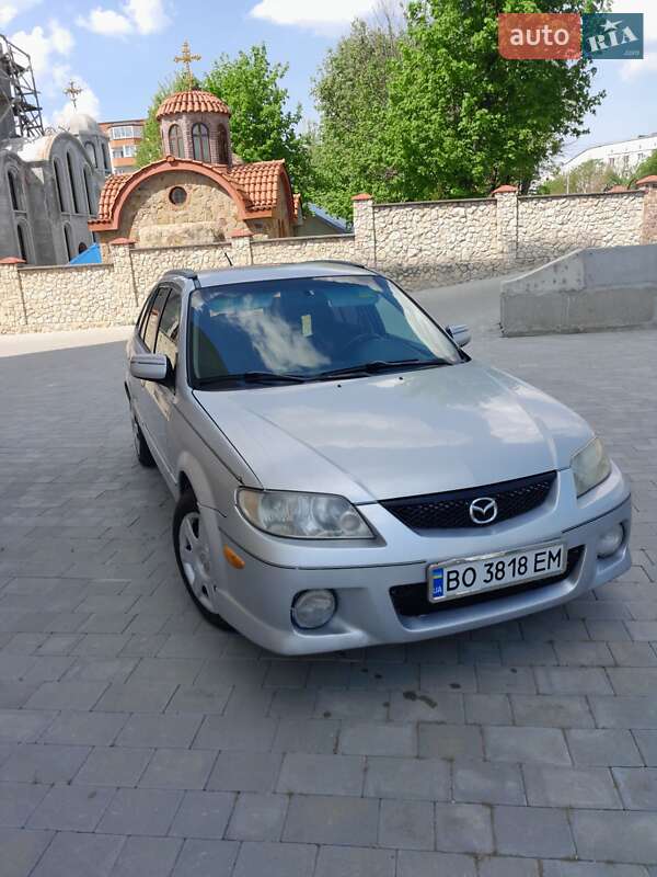 Mazda 323 2001