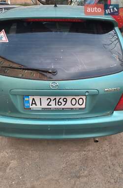 Хетчбек Mazda 323 2002 в 