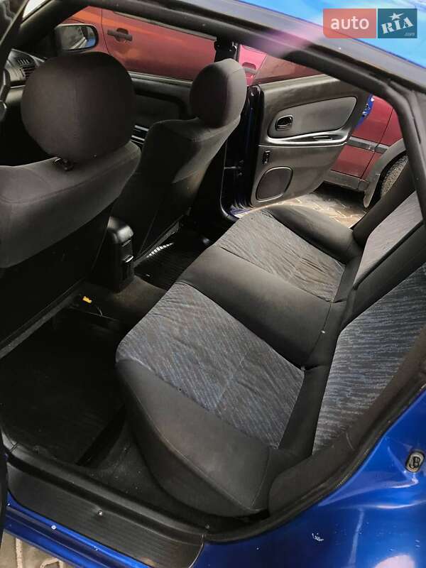 Седан Mazda 323 1997 в Коломиї