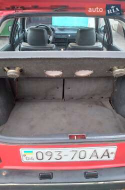 Хетчбек Mazda 323 1987 в 