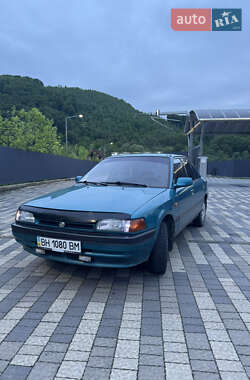 Седан Mazda 323 1995 в Сваляве