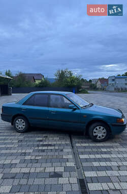 Седан Mazda 323 1995 в 