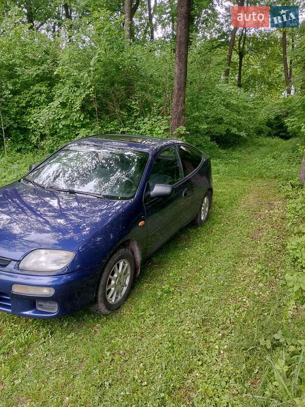 Mazda 323 1996