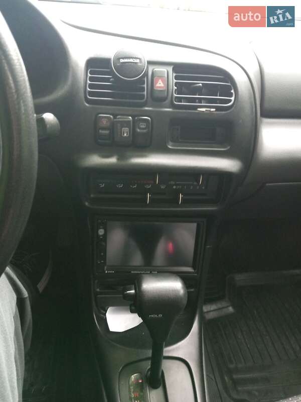 Хэтчбек Mazda 323 1996 в Самборе