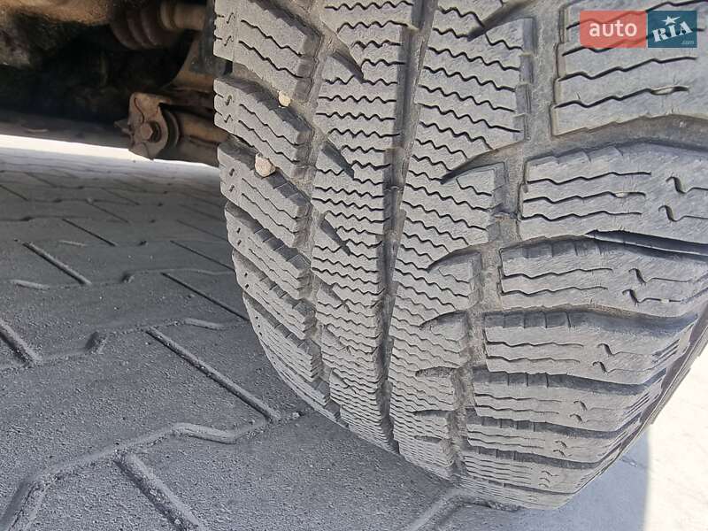 Хэтчбек Mazda 323 1987 в Кременце