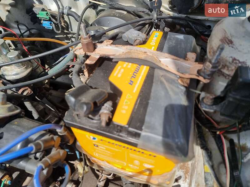 Хэтчбек Mazda 323 1987 в Кременце