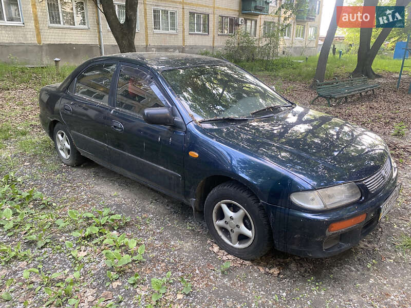 Седан Mazda 323 1995 в Києві