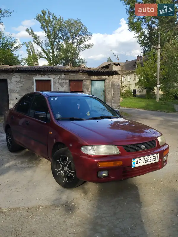 Mazda 323 1996