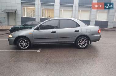 Седан Mazda 323 1995 в Кам'янському